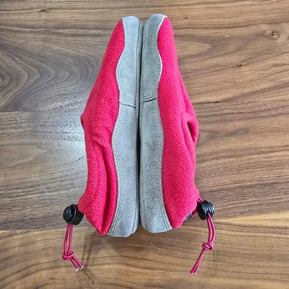 LL Bean Fleece Slippers Boys Size 5-6 Red Adjustable Toggle House Shoes OBMS640
